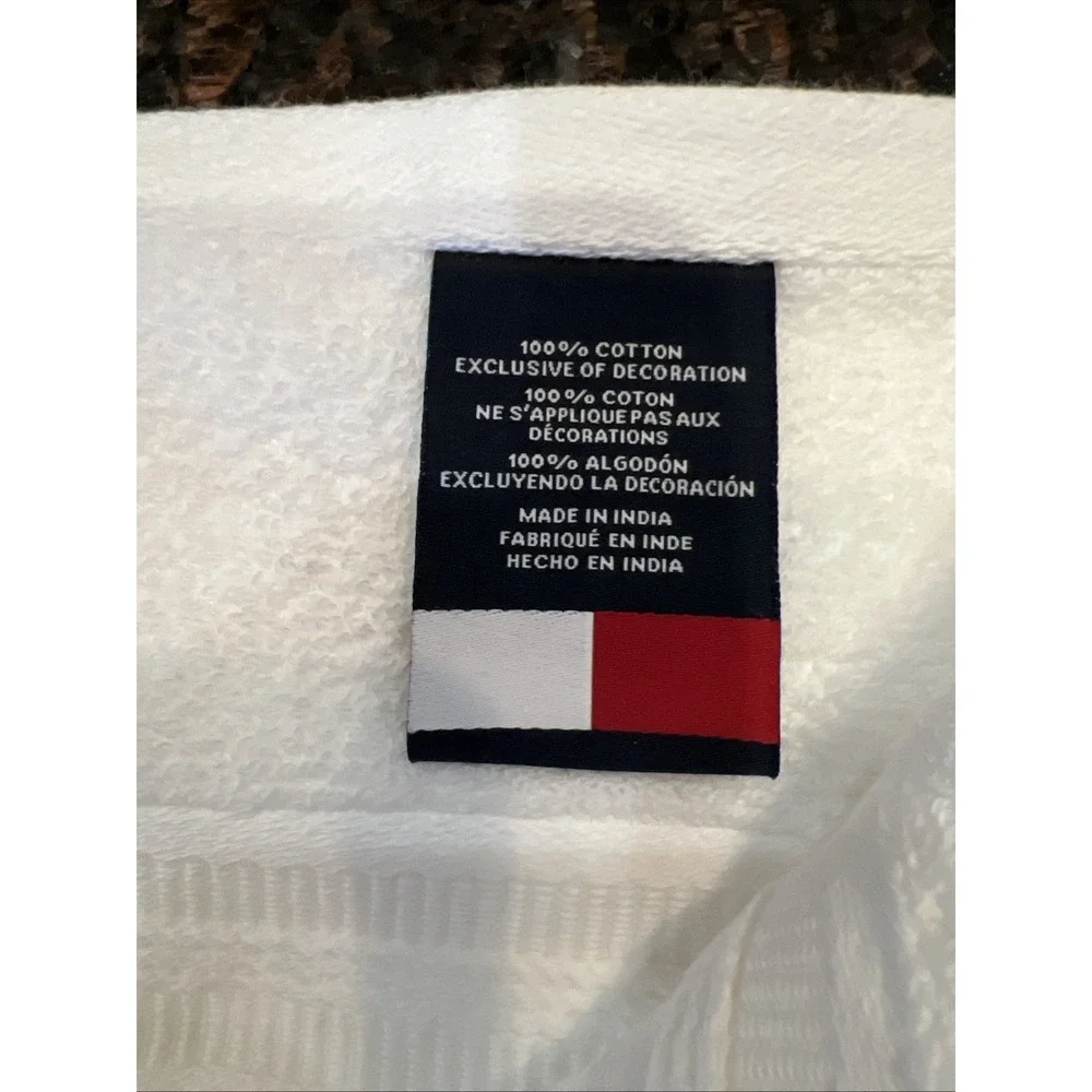 Tommy Hilfiger 100% Cotton Hand Towel New Without Tags
